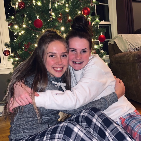 Meet your Posher, Ava - Picture 1 of 1